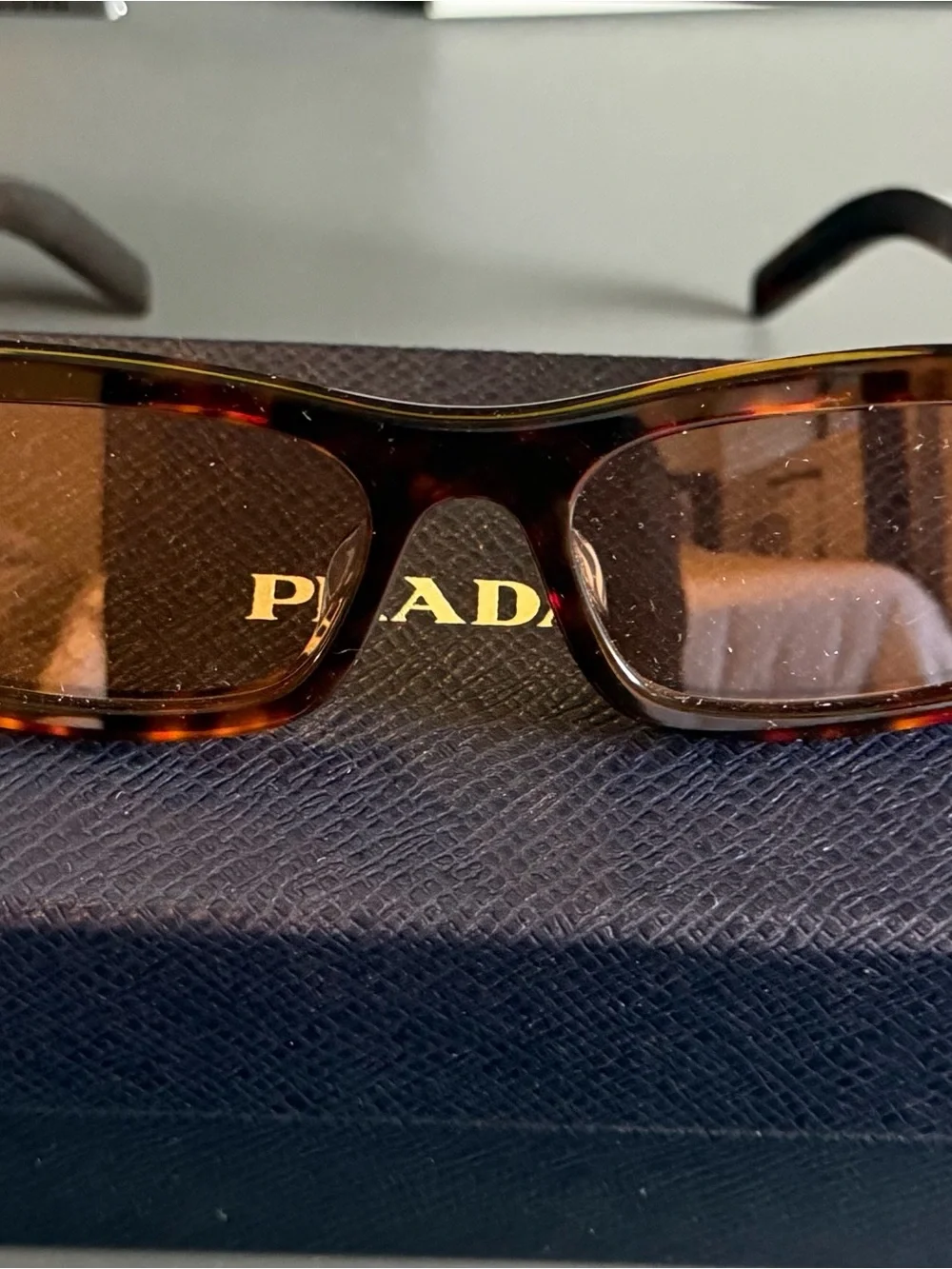 Prada Tortoiseshell Prada SPRD05-F